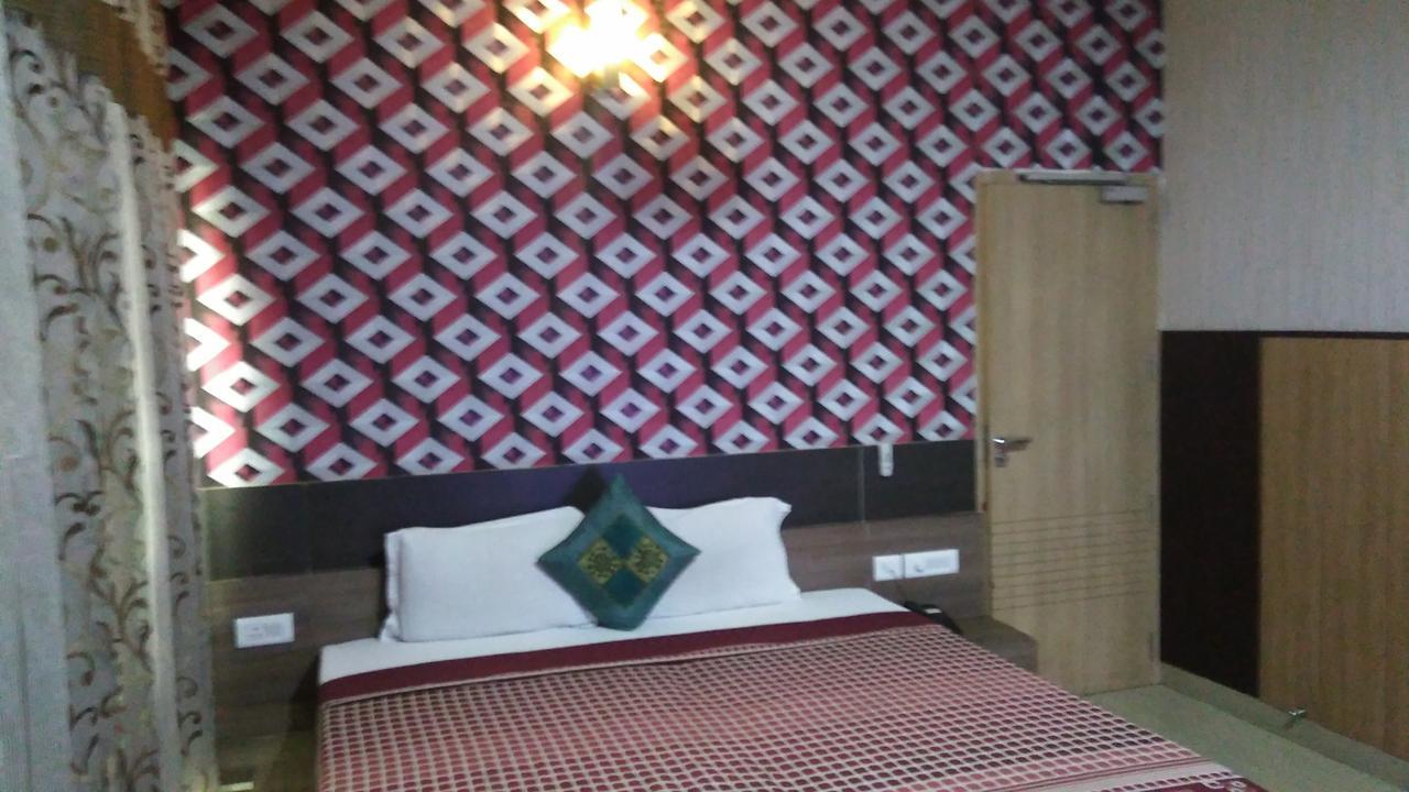 Hotel Desire Hisār Exterior foto